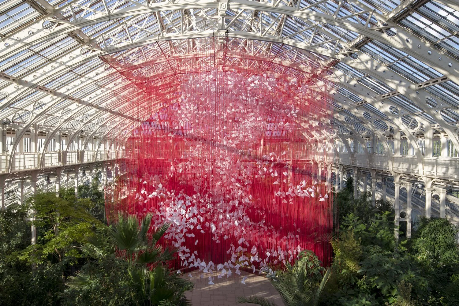塩田千春　Chiharu Shiota CHIHARU SHIOTA–塩田千春